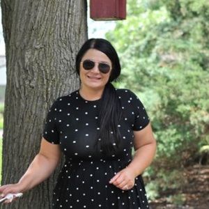 Meet your Posher, Anamaria